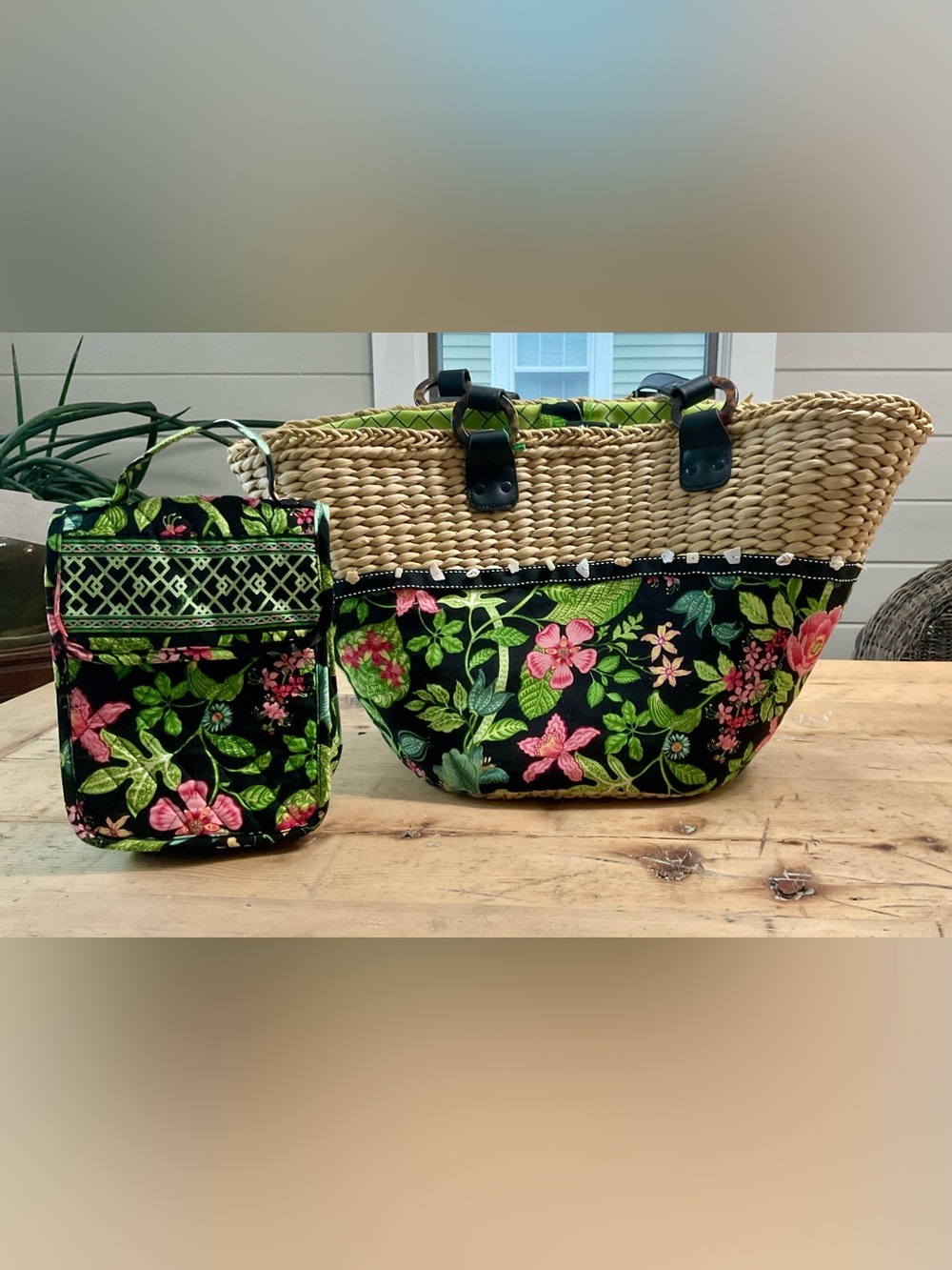 Vera Bradley Botanica print straw tote w/ matching insulated lunch bag